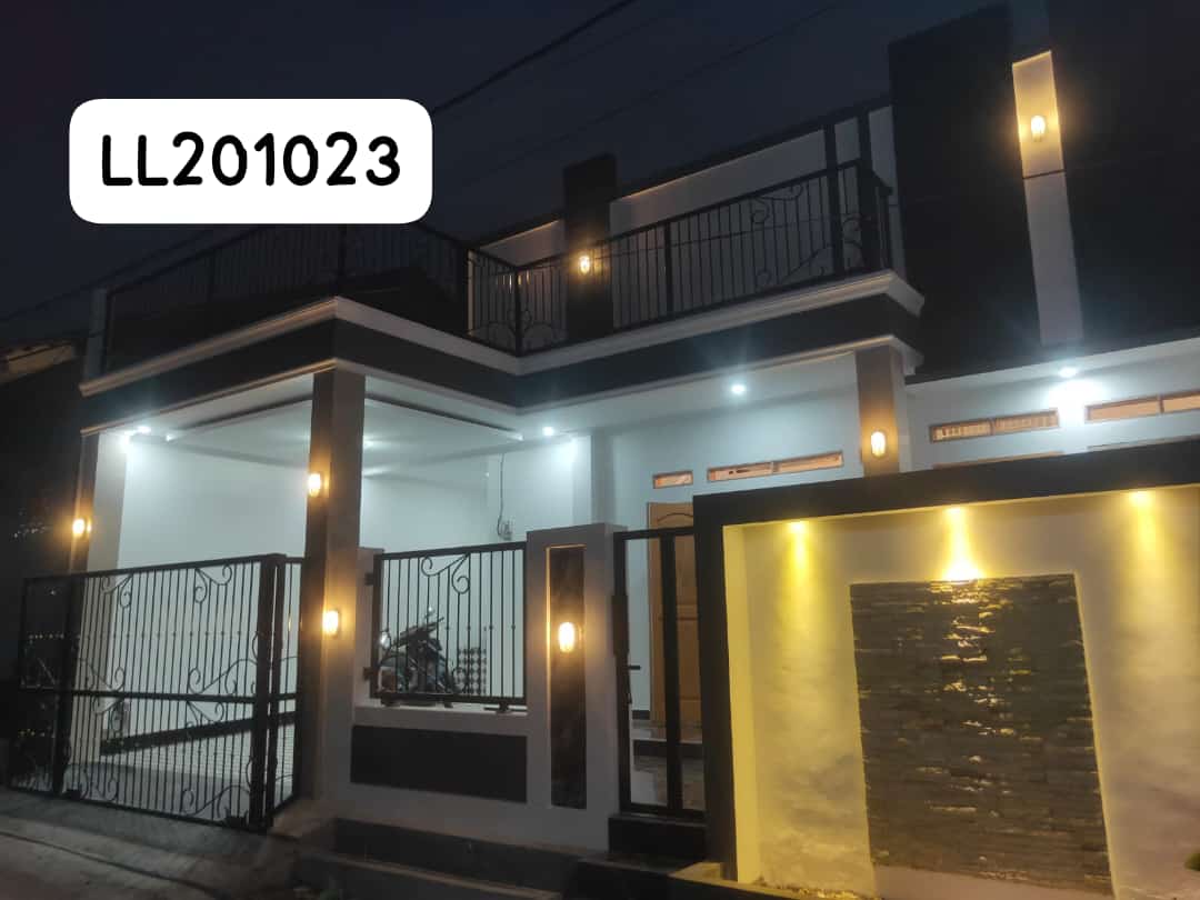 DIJUAL RUMAH BARU RENOVASI TOTAL Rumah 2 lantai