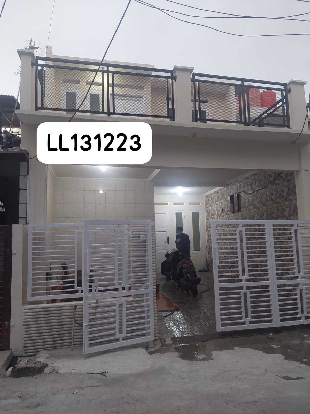 DIJUAL CEPAT Rumah 2 lantai 