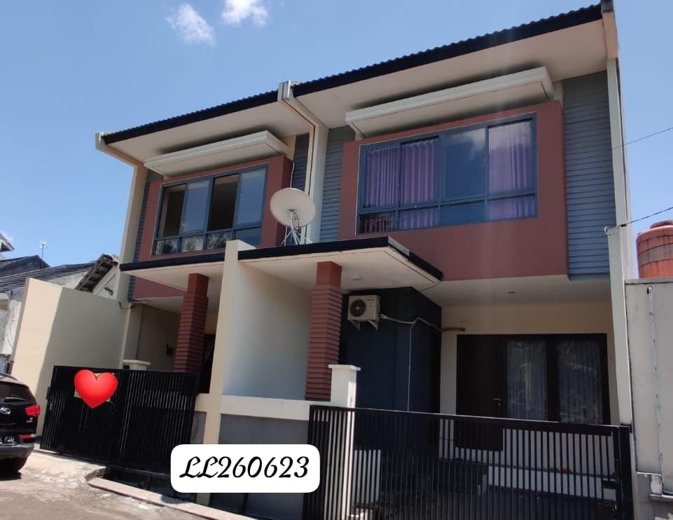 TURUN HARGA JUAL CEPAT!! 2 unit rumah cantik