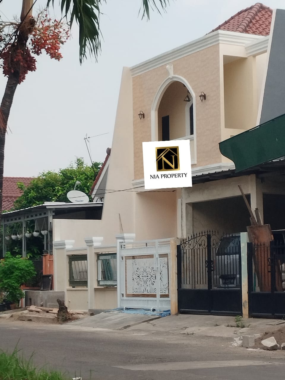 Dijual Rumah 2Lt