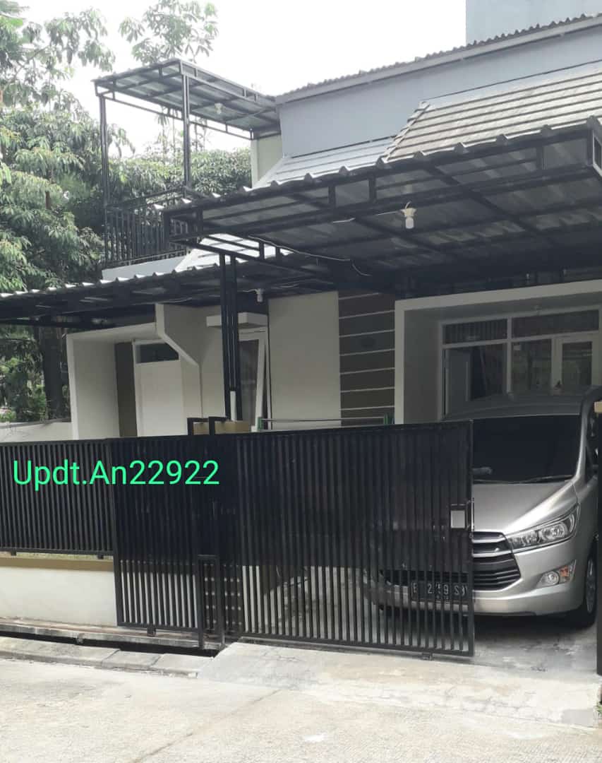 Dijual cepat  Rumah 2 Lantai