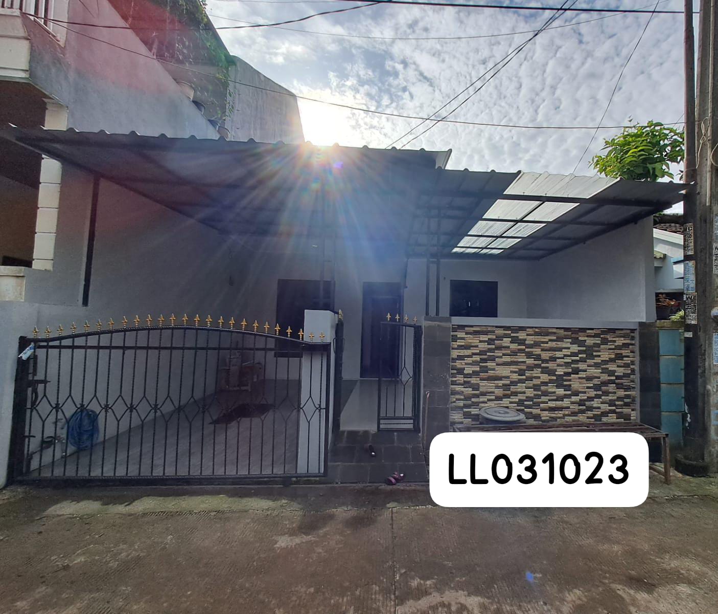 DIJUAL Rumah di Perumahan Betawi Permai