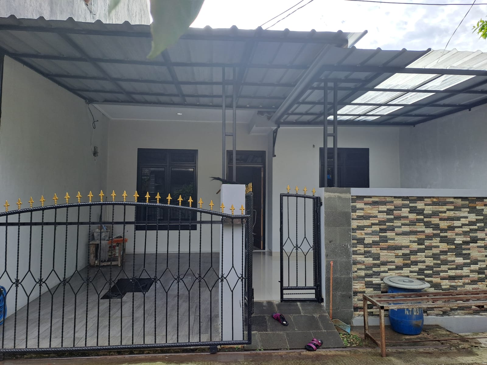 DIJUAL rumah siap huni