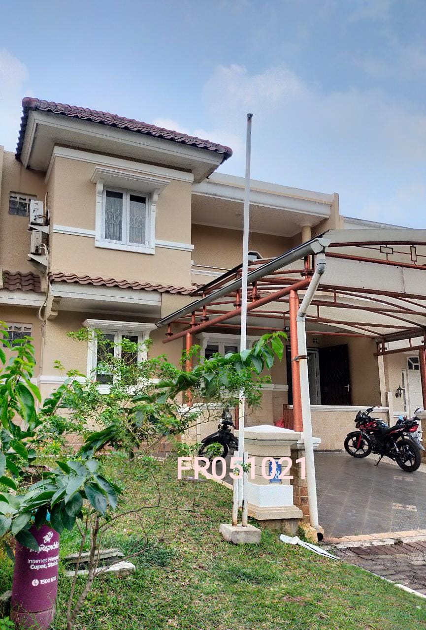 For sale/ Rent Rumah Cantik, Rapih, siap huni