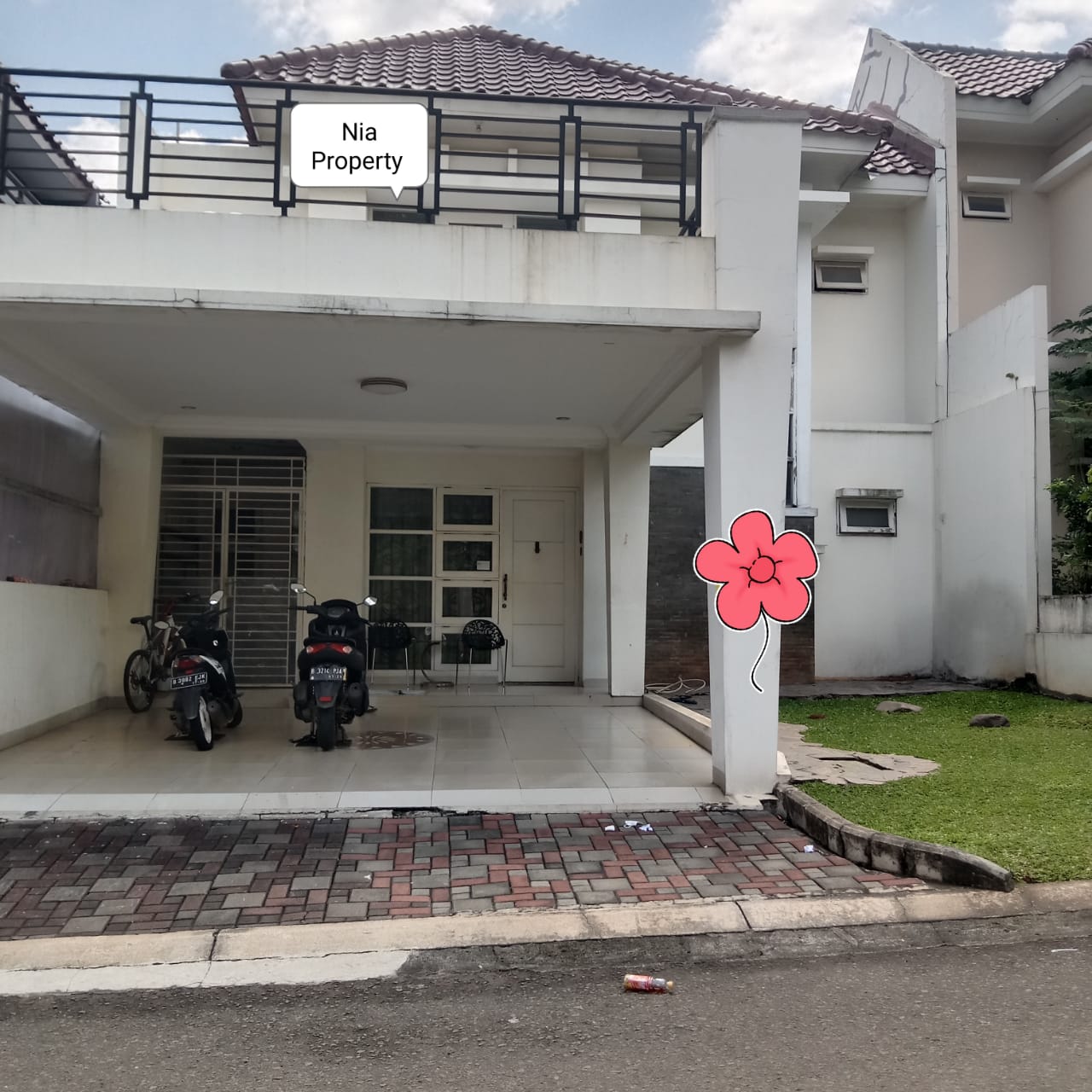 Dijual Rumah Rapih Terawat View Taman 