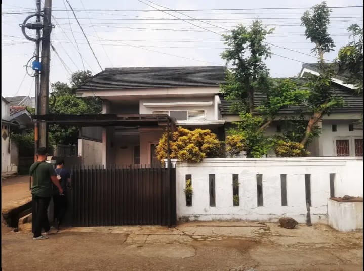 Di jual Rumah Semi Furnish Rapih Siap Huni