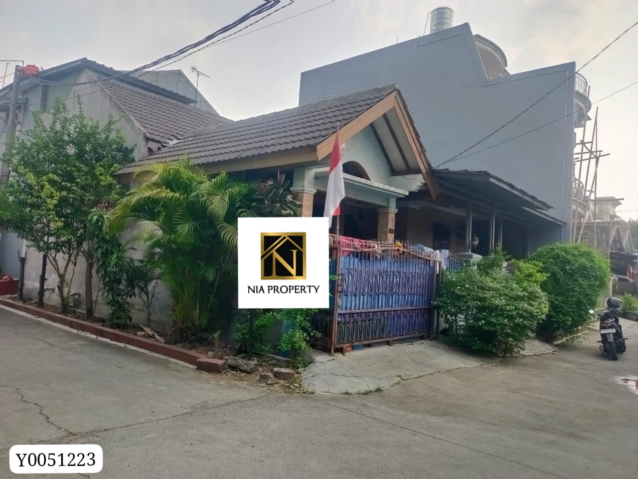 Dijual rumah komplek permata II real estate