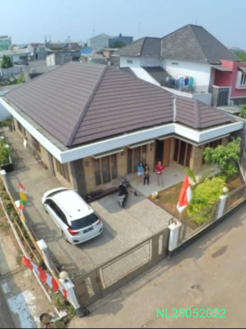 DIJUAL 1 Rumah dan 10 pintu  kontrakan