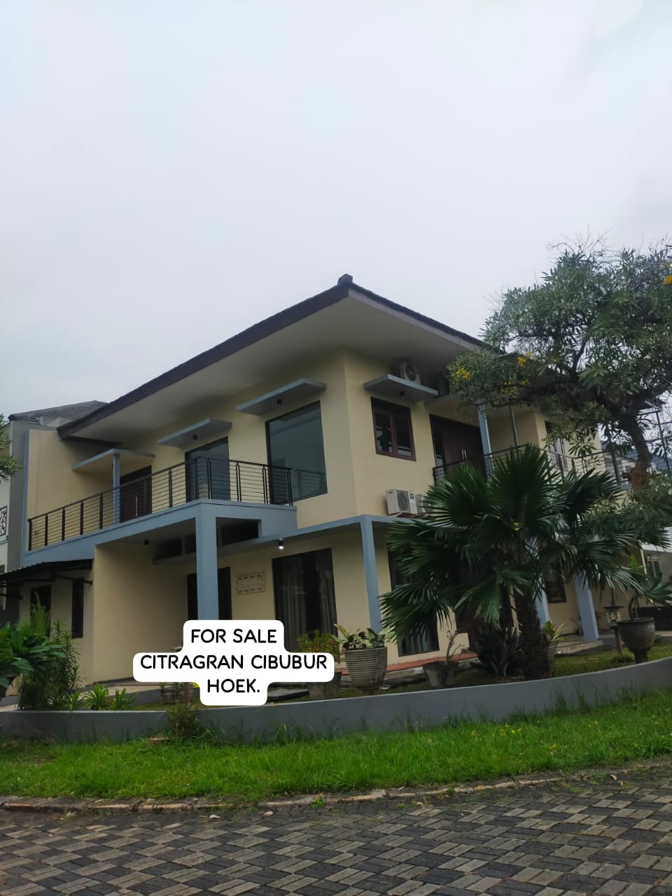 For sale Rumah Hoek, Cantik,rapih, siap huni